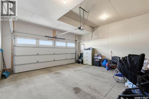 210 Schmeiser Bend, Saskatoon, SK - Indoor Photo Showing Garage