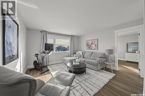 119 Woolf Bend, Saskatoon, SK 