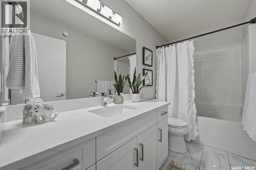 119 Woolf Bend, Saskatoon, SK 