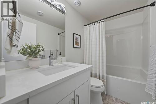 119 Woolf Bend, Saskatoon, SK 