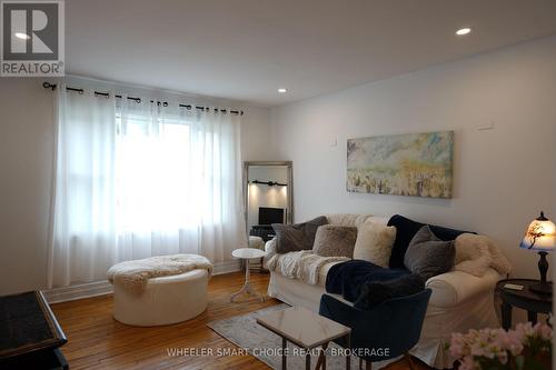 543 Fifth Street E, Cornwall, ON - Indoor Photo Showing Living Room