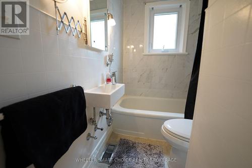 543 Fifth Street E, Cornwall, ON - Indoor Photo Showing Bathroom