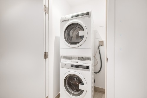 Salle de lavage - 1006-1188 Av. Union, Montréal (Ville-Marie), QC - Indoor Photo Showing Laundry Room