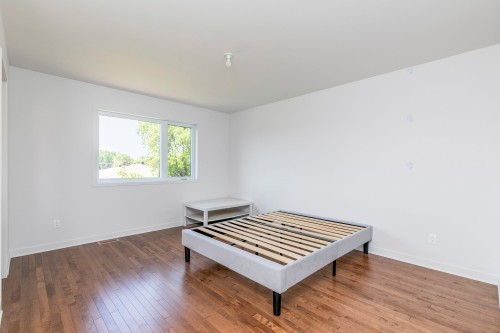 Master Bedroom - 146 Westcroft Road, Beaconsfield, QC 