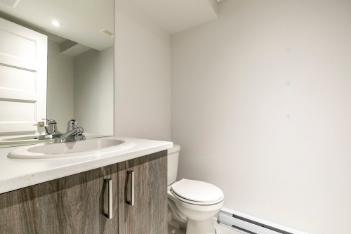 Bathroom - 146 Westcroft Road, Beaconsfield, QC 
