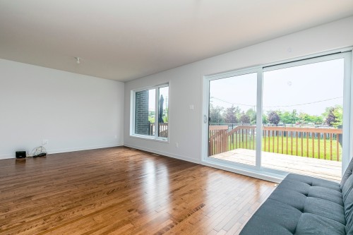 Living Room - 146 Westcroft Road, Beaconsfield, QC 