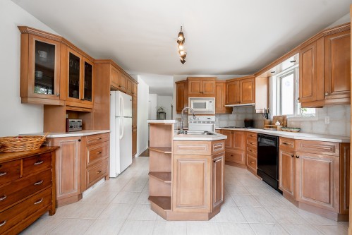 Cuisine - 1538 Rue De Gascogne, Laval (Chomedey), QC - Indoor Photo Showing Kitchen