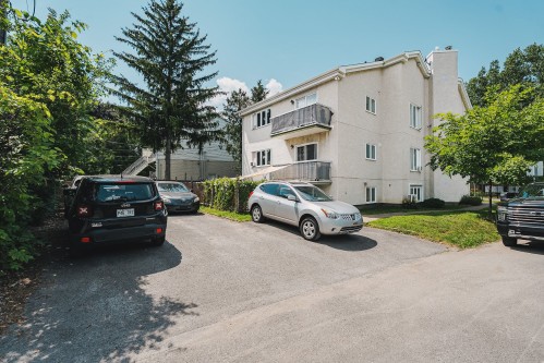 Stationnement - 1538 Rue De Gascogne, Laval (Chomedey), QC - Outdoor