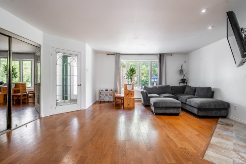 Salon - 1538 Rue De Gascogne, Laval (Chomedey), QC - Indoor Photo Showing Living Room