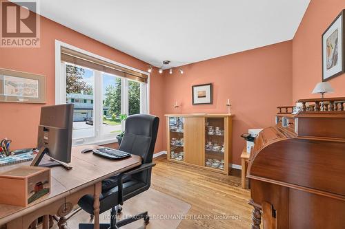 Main Floor Office/Den - 2407 Rosewood Avenue, Ottawa, ON 