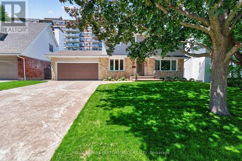 2407 Rosewood Avenue, Ottawa, ON 