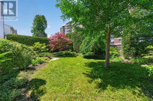 2407 Rosewood Avenue, Ottawa, ON 