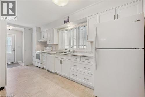 14 Ruskview Road, Kitchener, ON 
