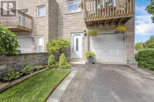22 - 1155 Paramount Drive, Hamilton, ON 