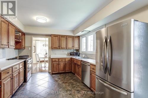 kitchen - 24 Tennessee Avenue, Port Colborne (Sugarloaf), ON - Indoor Photo Showing Kitchen With Double Sink