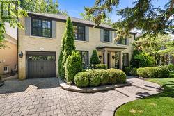 17 NOEL AVENUE  Toronto, ON M4G 1B2
