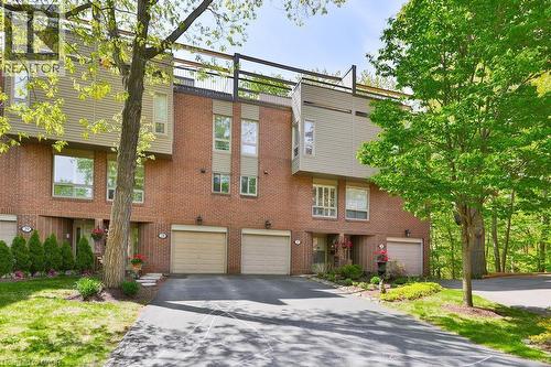 1250 MARLBOROUGH Court Unit# 27  Oakville, ON L6H 2W7