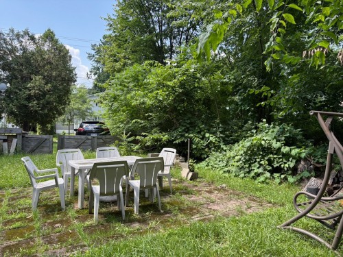 Cour - 2199 21E Avenue, Laval (Laval-Ouest), QC 