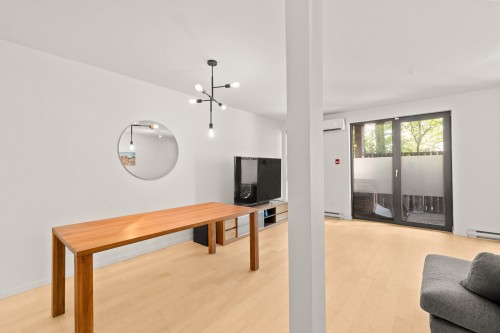 Dining Room - 251 Rue St-Zotique O., Montréal (Rosemont/La Petite-Patrie), QC - Indoor Photo Showing Other Room