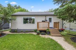 663 Kylemore Avenue  Winnipeg, MB R3L 1B8