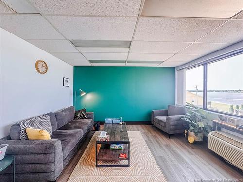 270 Douglas Ave, Bathurst, NB 