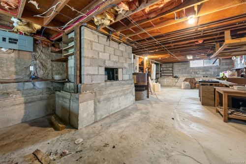 6025 Castley Rd, Duncan, BC 