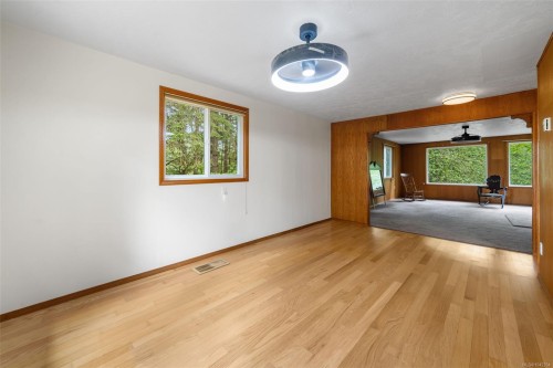 6025 Castley Rd, Duncan, BC 