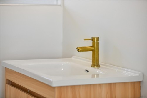 1246 Roy Rd, Saanich, BC 