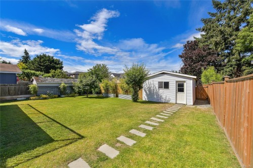 1246 Roy Rd, Saanich, BC 