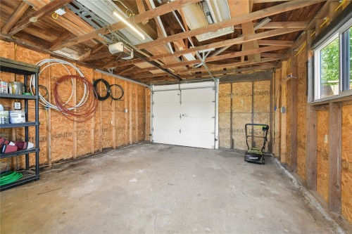 1246 Roy Rd, Saanich, BC 
