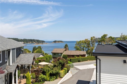 2549 Doctors Rd, Nanaimo, BC 
