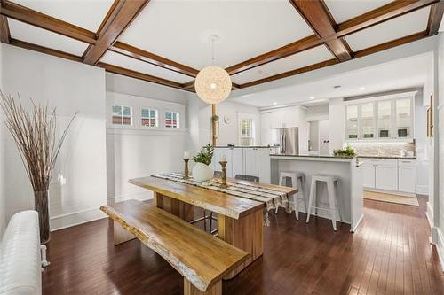 735 Mcmillan Ave, Winnipeg, MB 