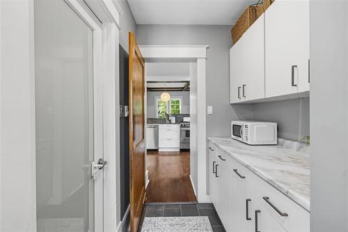 735 Mcmillan Ave, Winnipeg, MB 