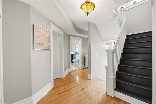 735 Mcmillan Ave, Winnipeg, MB 