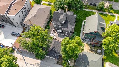 735 Mcmillan Ave, Winnipeg, MB 