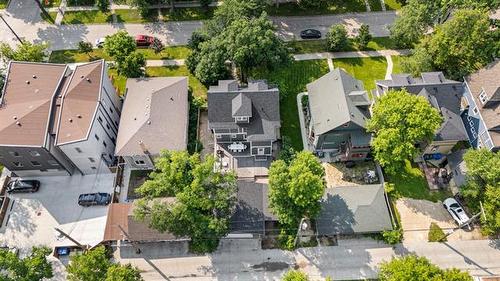 735 Mcmillan Ave, Winnipeg, MB 