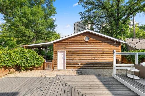 735 Mcmillan Ave, Winnipeg, MB 