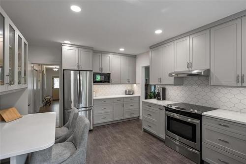 378 Kingston Cr, Winnipeg, MB 