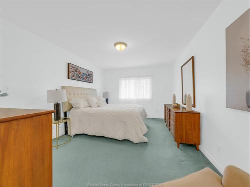 966 Fielding, Windsor, ON 