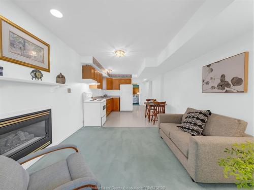 966 Fielding, Windsor, ON 