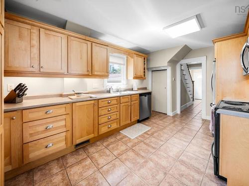 8 Eaton Avenue, Dartmouth, NS 