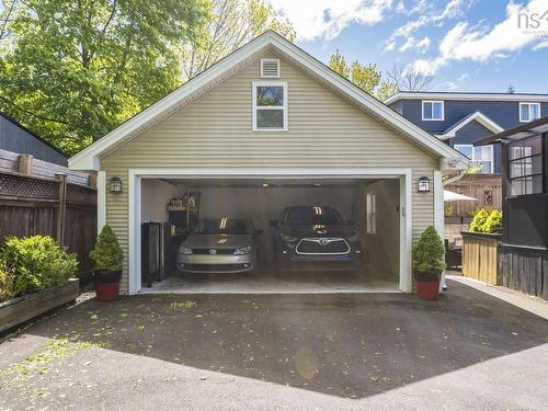 8 Eaton Avenue, Dartmouth, NS 