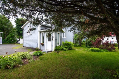 Back of Structure - 192 Ch. Des Pionniers E., L'Islet, QC 
