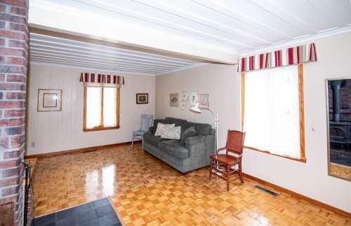 Living Room - 192 Ch. Des Pionniers E., L'Islet, QC 