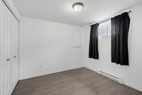 Chambre à coucher principale - 2-315 Rue Sabourin, Thurso, QC - Indoor Photo Showing Other Room