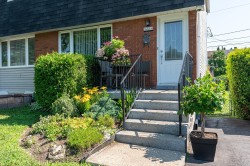 2285 Rue de Mexico  Laval (Chomedey), QC H7M 3E1
