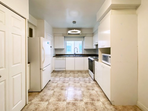 Kitchen - 5853 Rue Dolbeau, Montréal (Côte-Des-Neiges/Notre-Dame-De-Grâce), QC 