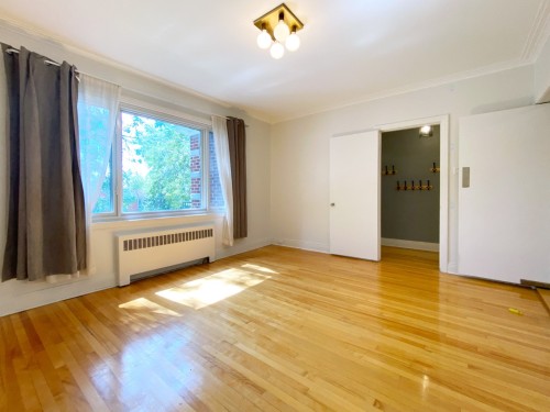 Bedroom - 5853 Rue Dolbeau, Montréal (Côte-Des-Neiges/Notre-Dame-De-Grâce), QC 