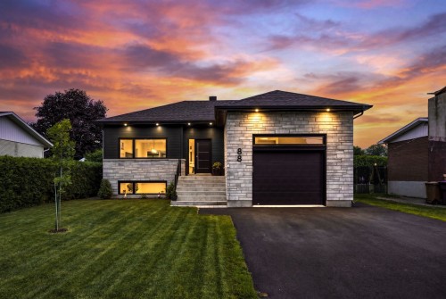 88 Rue Parenteau  Saint-Jean-Sur-Richelieu, QC J3B 3V8