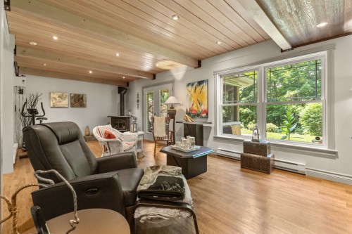 Salle familiale - 39 Rue Marsolais, Cantley, QC - Indoor